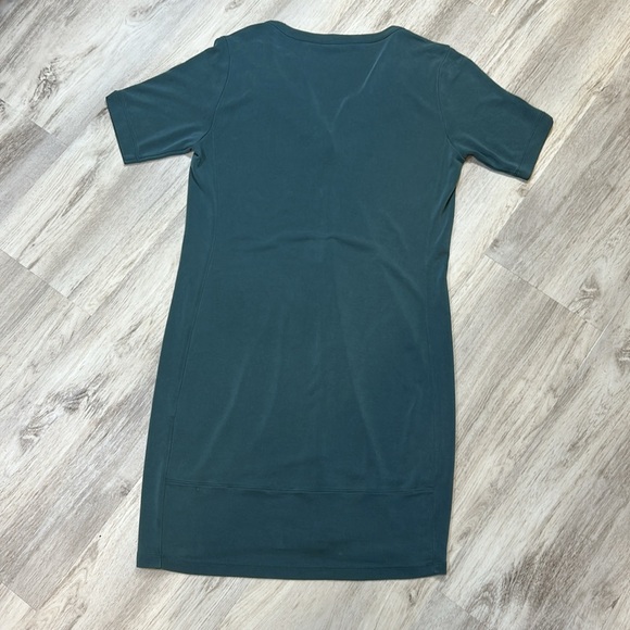 Athleta Women’s Teal Casual Short Sleeve V-Neck T-Shirt Short Dress / Size Small - Picture 2 of 8